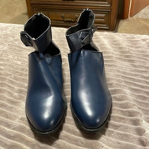 Womens short boots